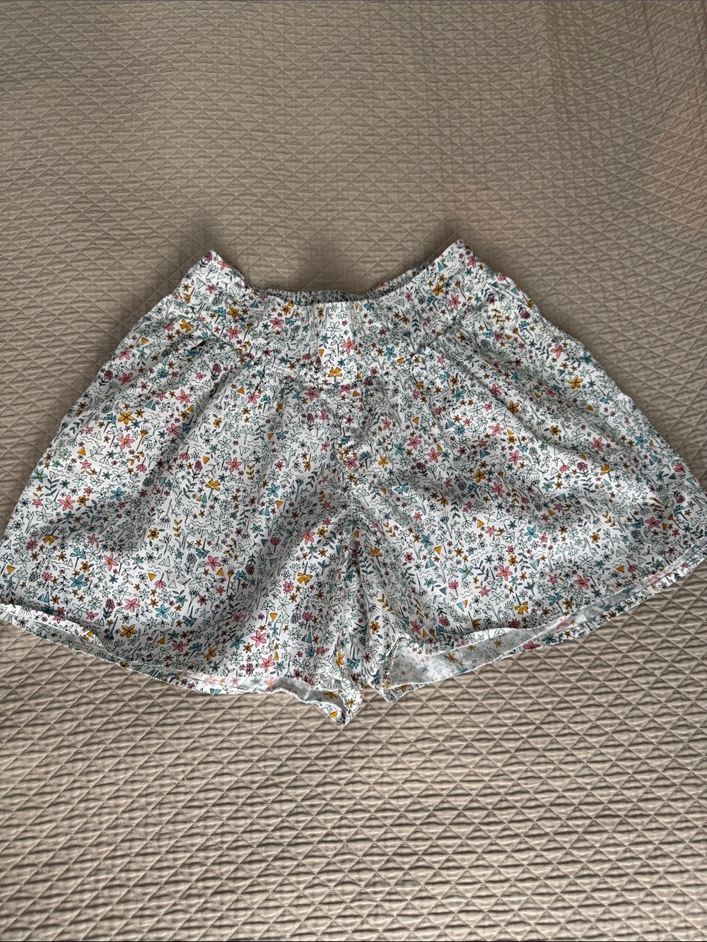 Tea Collection Size 7 Shorts